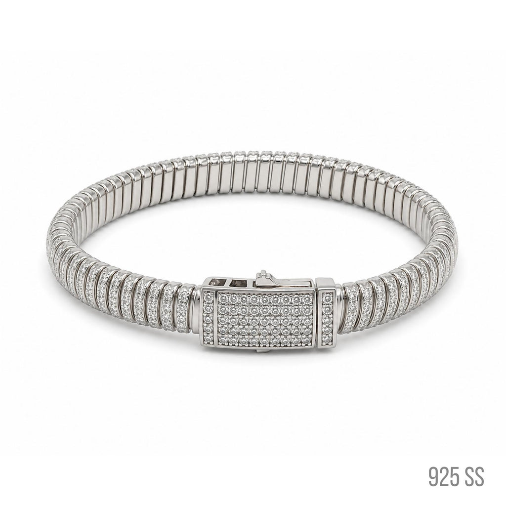 Vera Luce 925 Sterling Silver Ribbed Bracelet with Cubic Zirconia Clasp