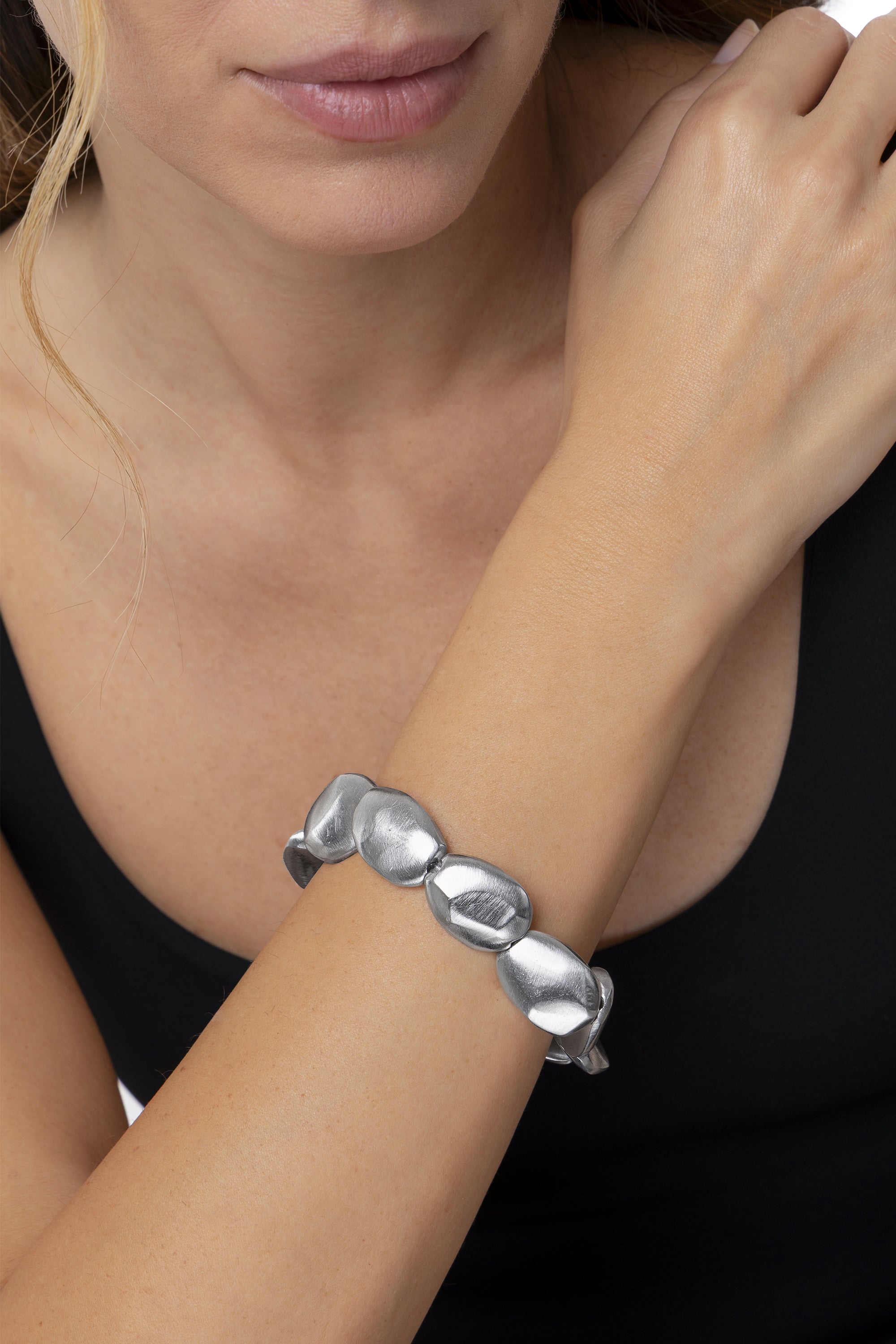 STONE ELASTIC BRACELET