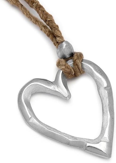 HEART PENDANT NECKLACE
