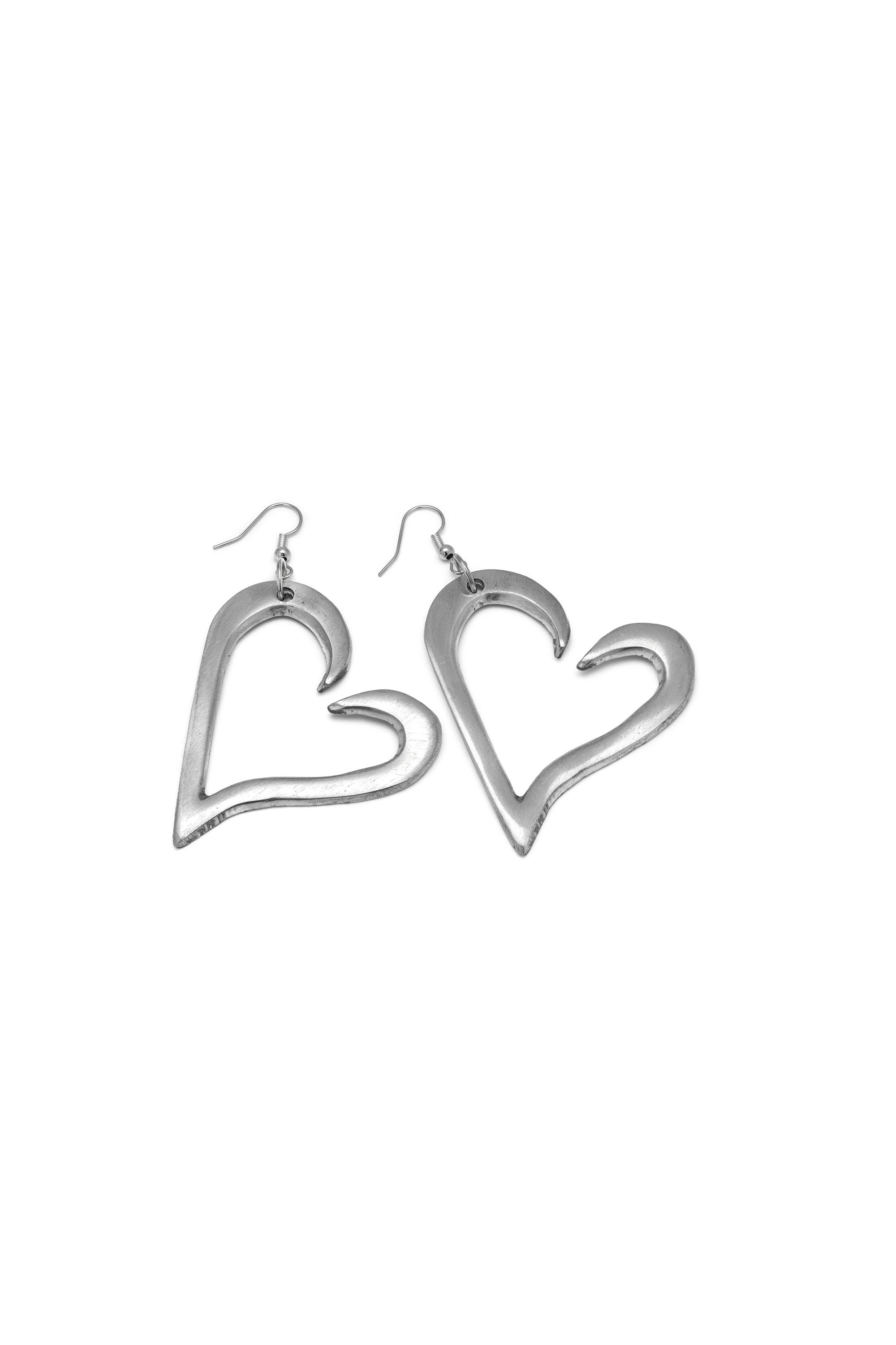 HEART CUT OUT EARRINGS