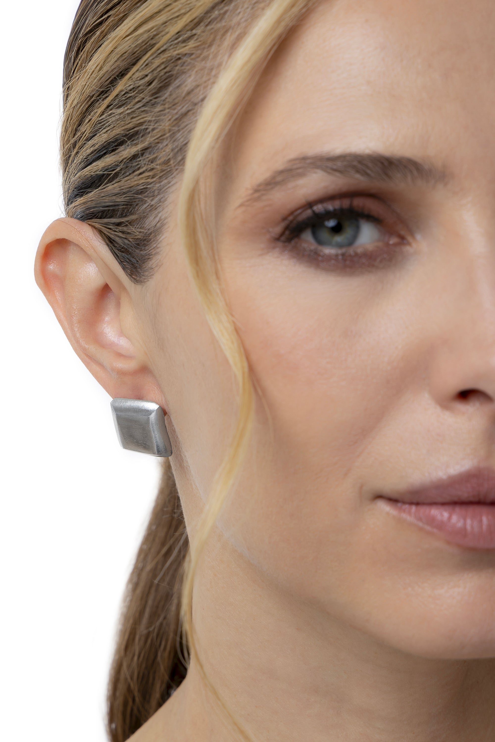 SQUARE EARRINGS