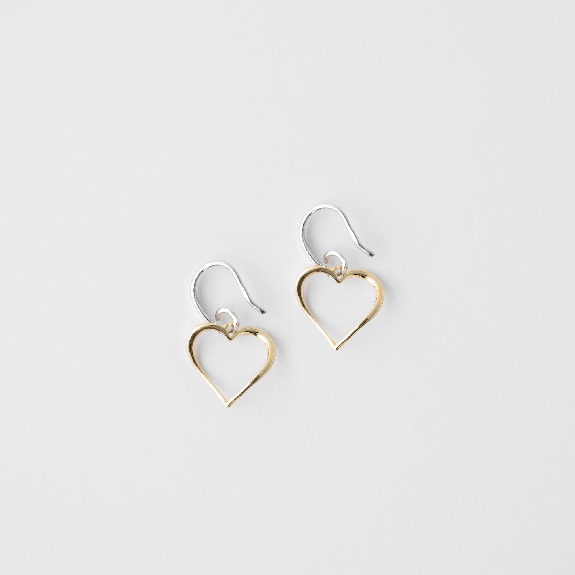 Heartwave heart earrings