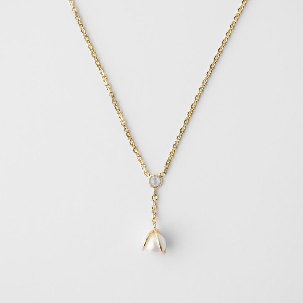 Pearl Embraced Necklace