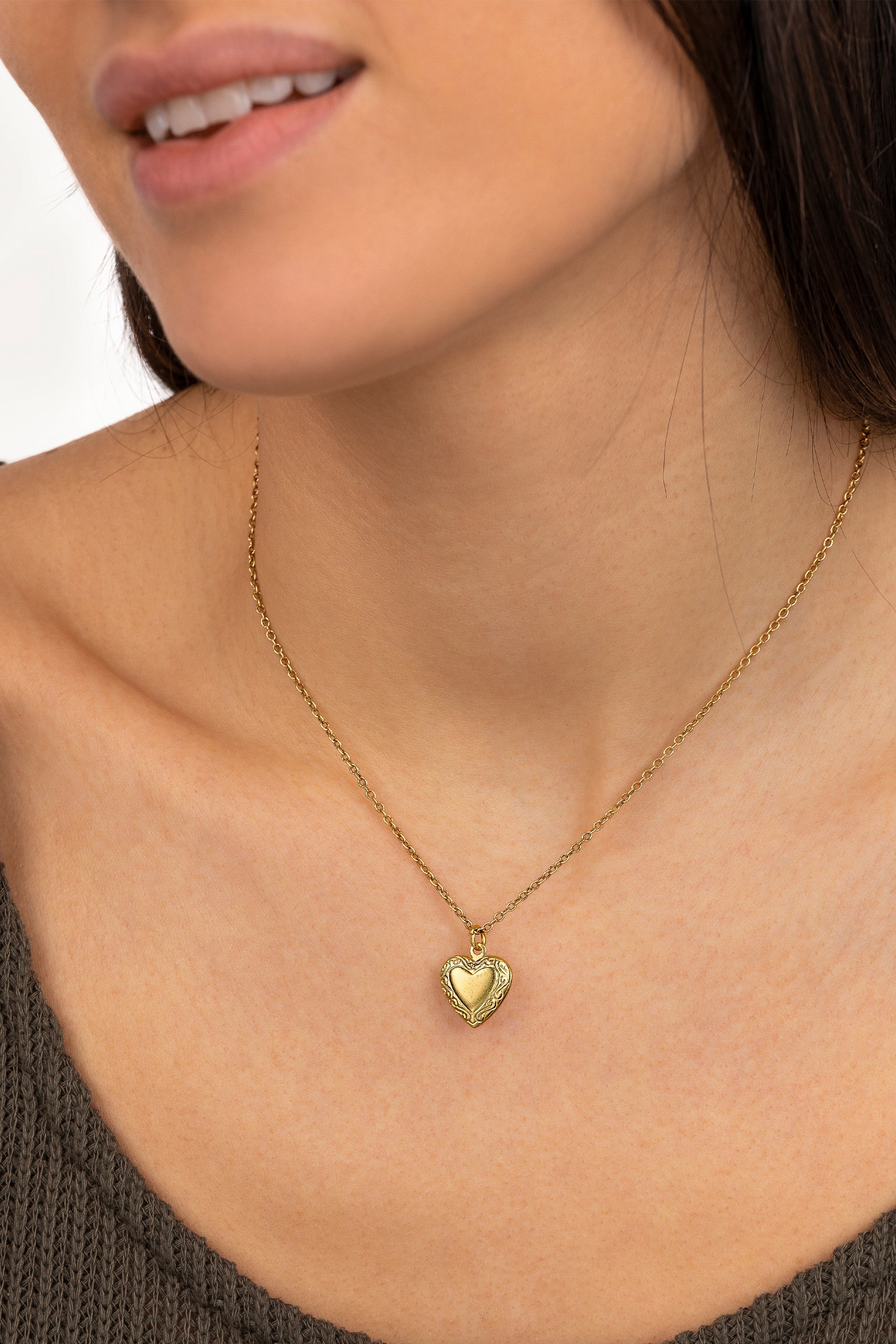 MINI HEART PHOTO FRAME PENDANT