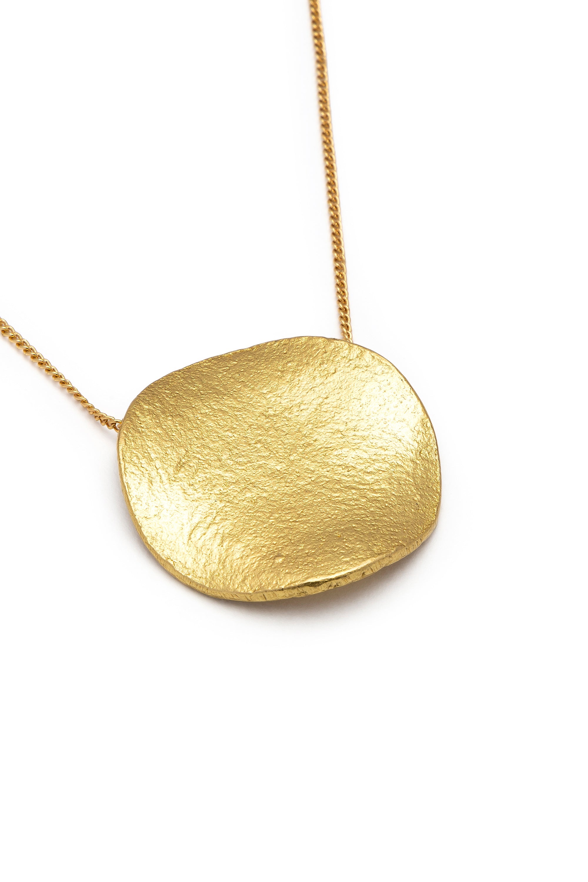 RAW ROUND PLATE PENDANT