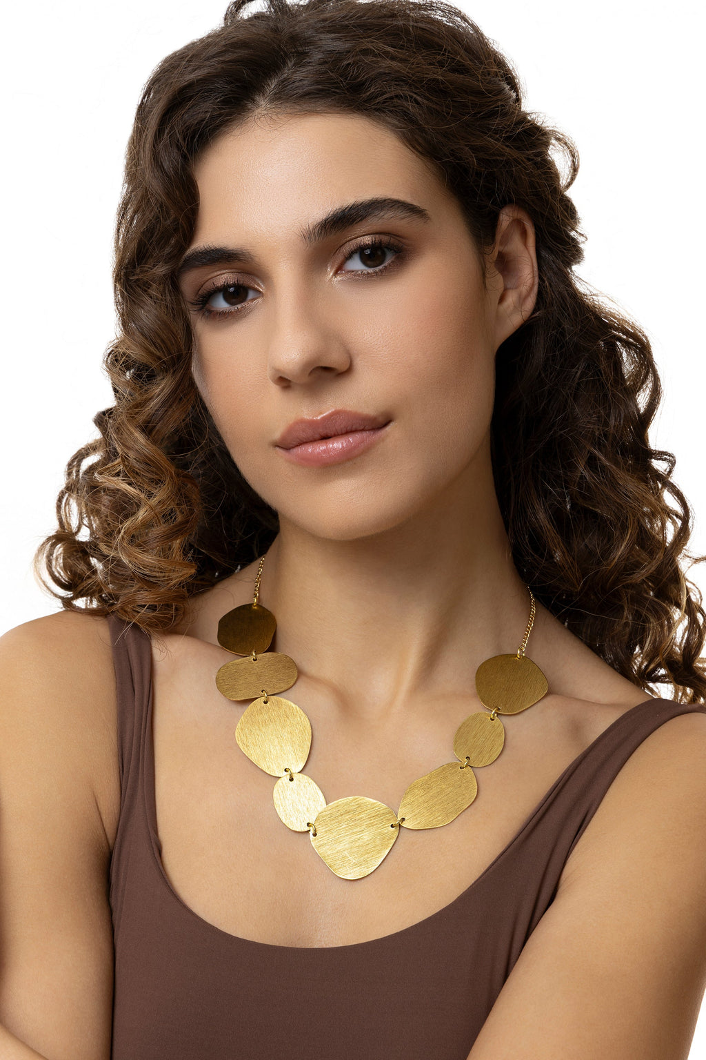 8 PLATE NECKLACE