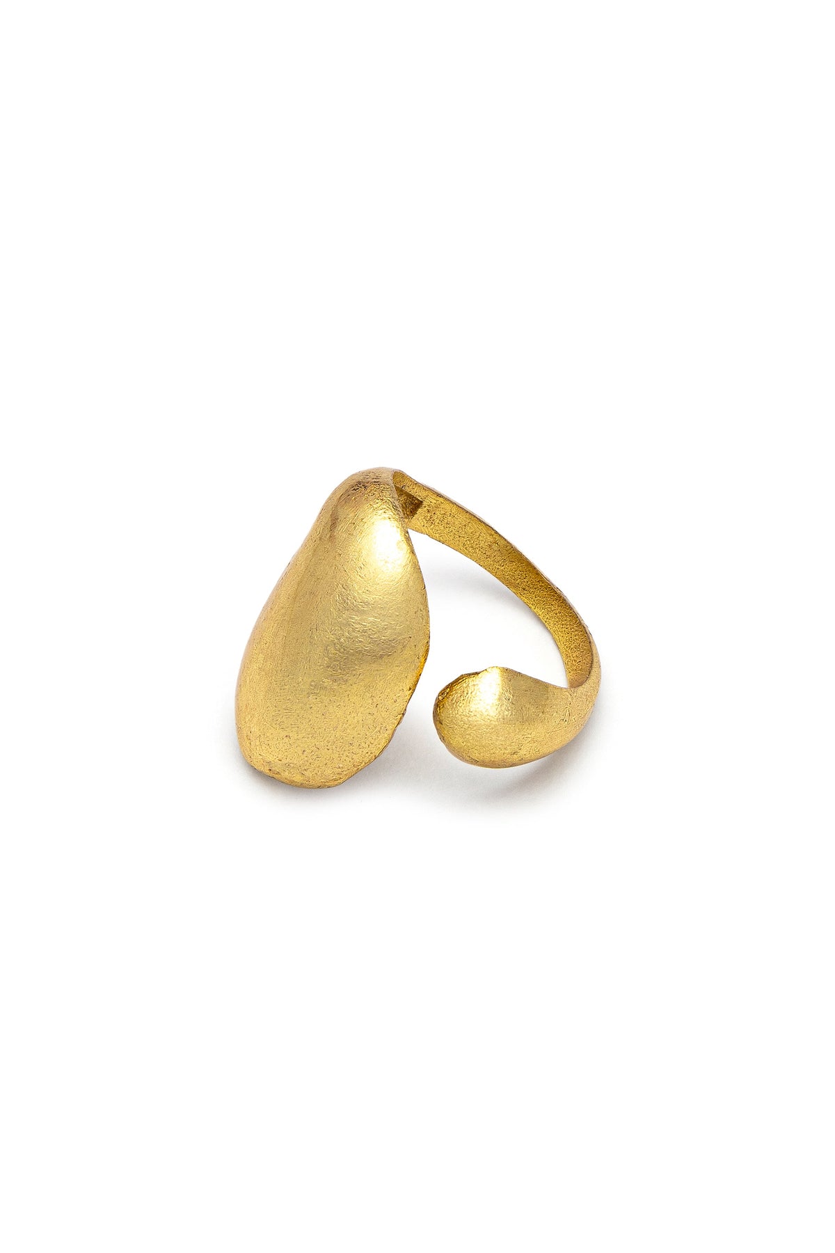 Vestopazzo Adjustable Ring With Wavy Petal - Rings in Kuwait | خاتم مفتوح قابل للتعديل بتصميم بتلة زهرة مموجة - Saya
