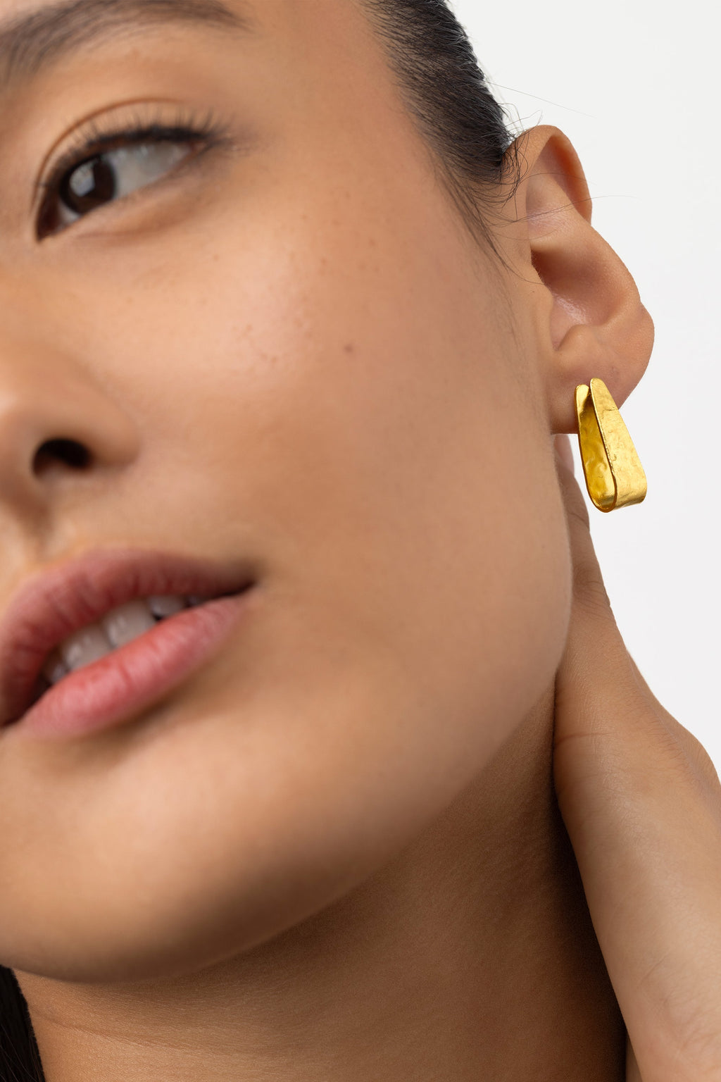 IRREGULAR TRIANGLES EARRINGS