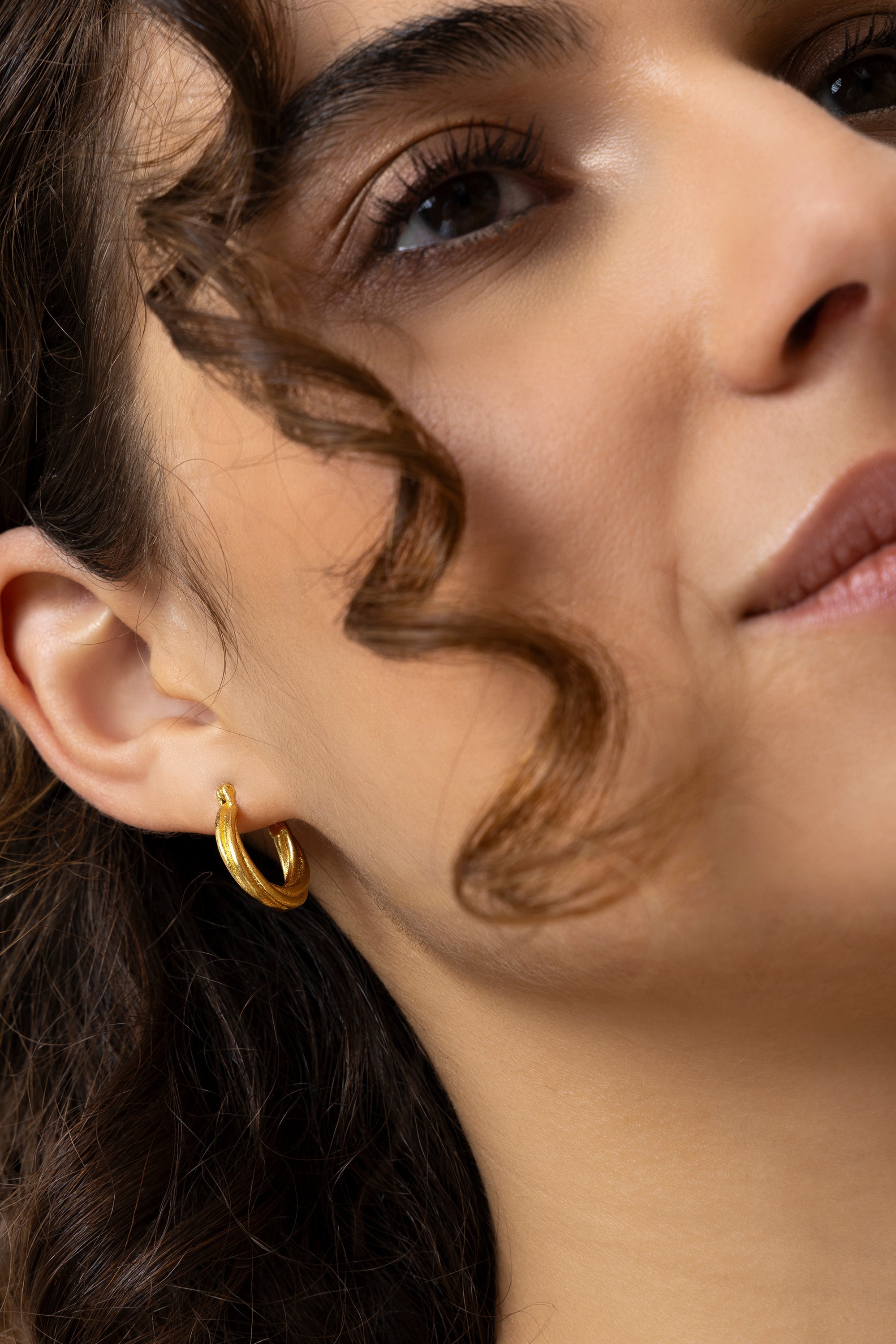 INTERLACED DESIGN EARRINGS