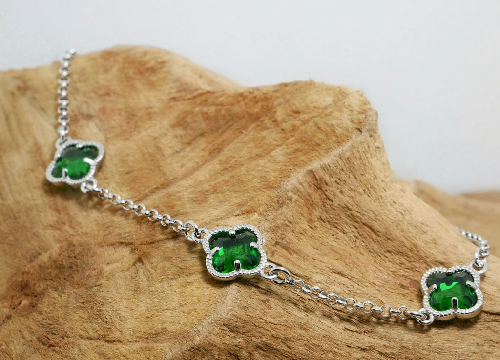 Clover | Bracelet with Emerald Quartz