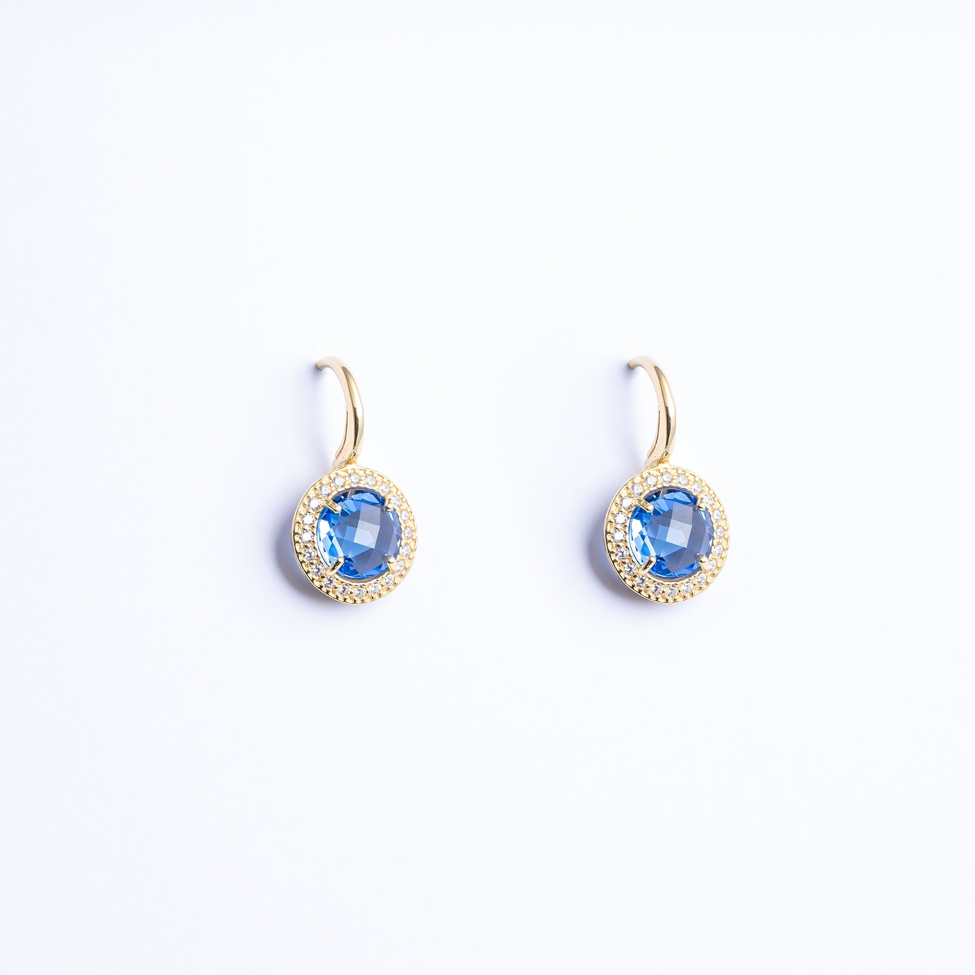 Earrings with Sapphire-Blue Quartz and Zircon