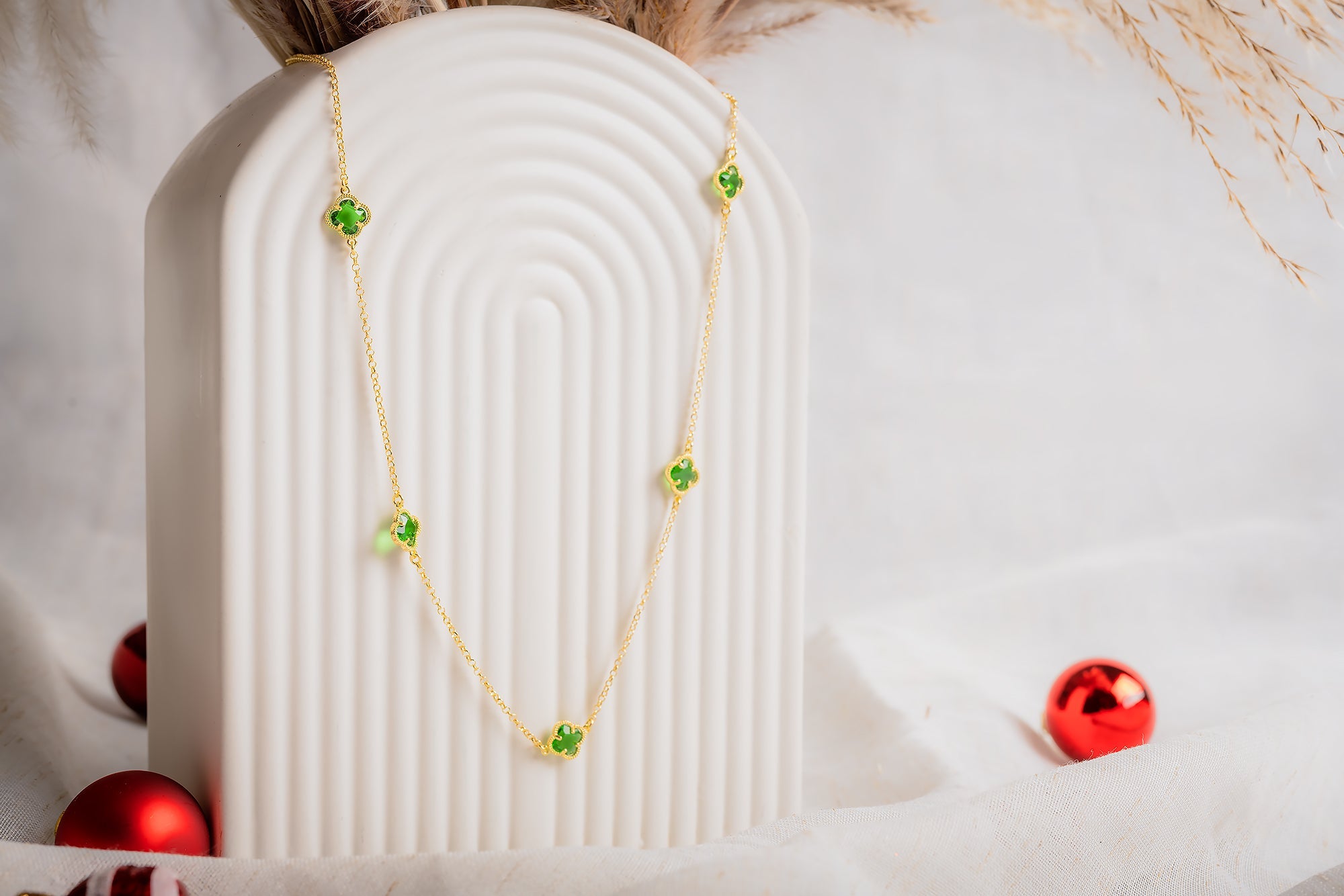Clover | Necklace with Emerald Quartz