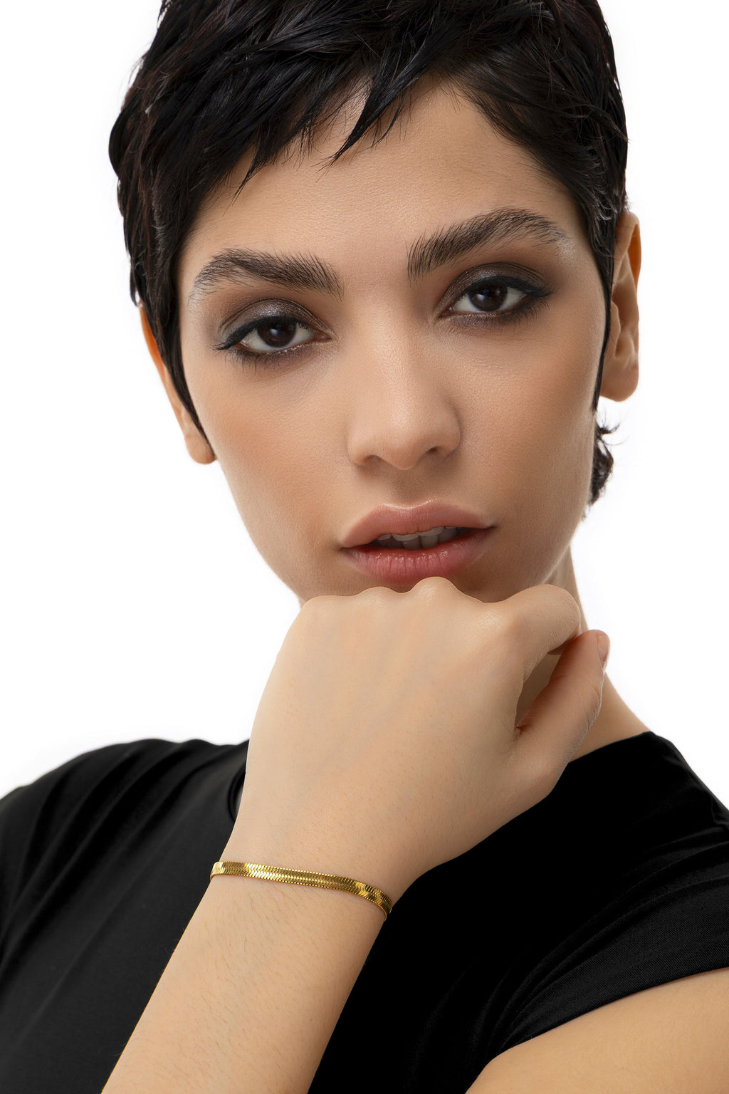 فيستوباتزو (Vestopazzo) - سوار سلسلة سنيك مسطحة مطلية بالذهب من مجموعة Essential