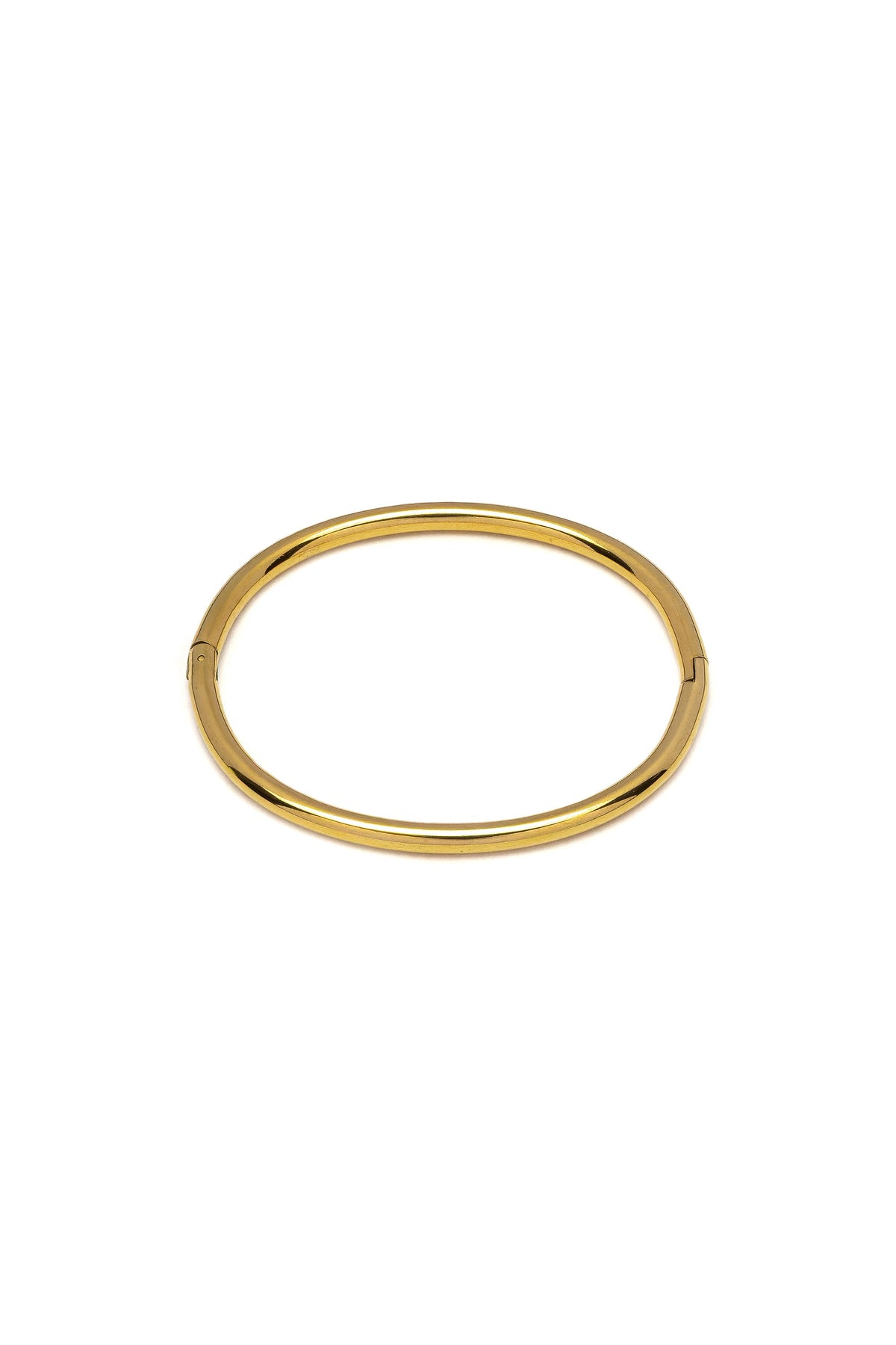 Vestopazzo Essential Rigid Bracelet - Bracelets in Kuwait | سوار بانجل صلب أملس مطلي بالذهب من مجموعة Essential - Saya