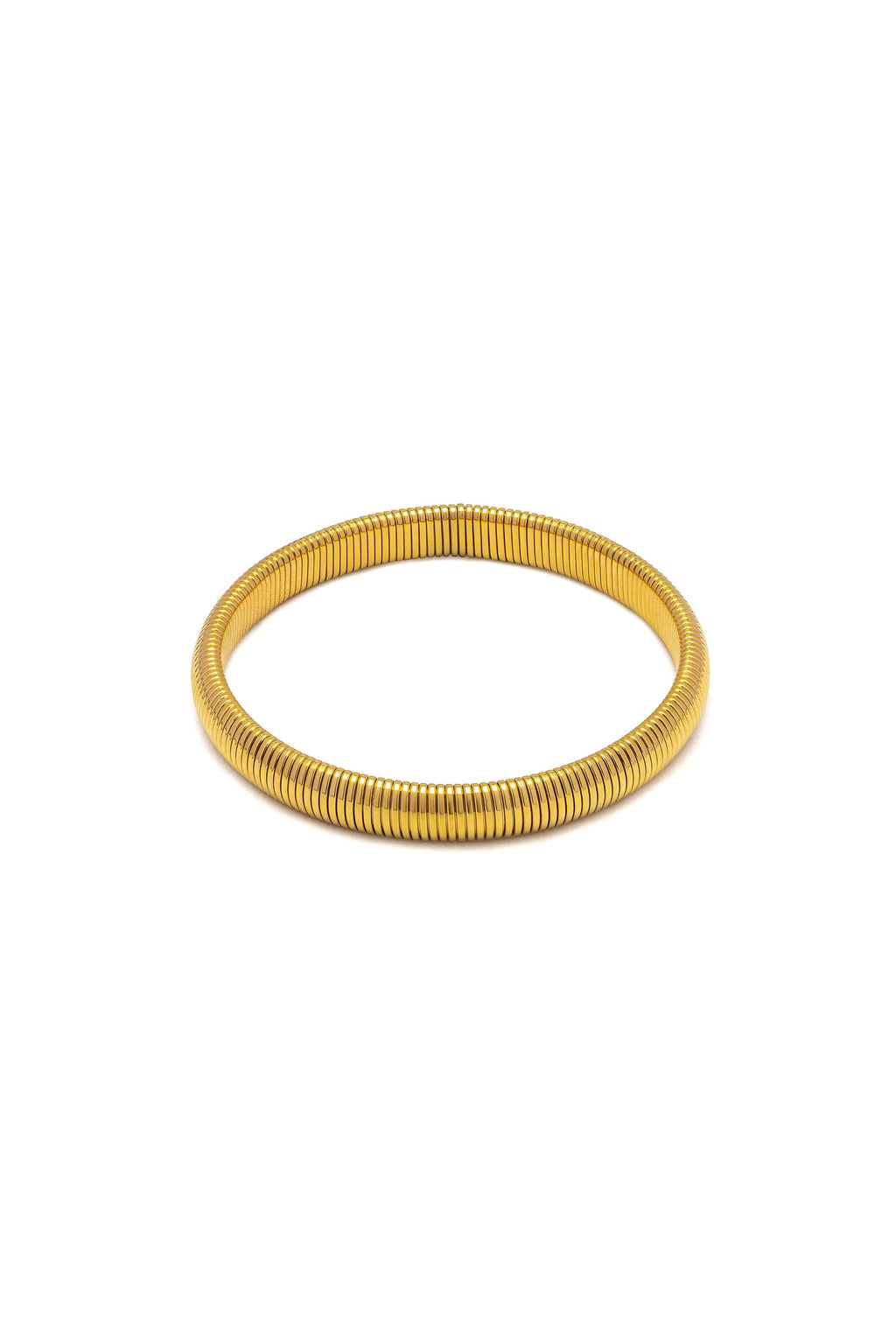 Vestopazzo Ribbed Rigid Bracelet - Bracelets in Kuwait | سوار بانجل صلب مضلع مطلي بالذهب من مجموعة Essential - Saya