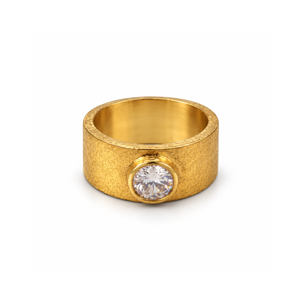 Vestopazzo Band Round Zircon Big - Rings in Kuwait | خاتم عريض مرصع بحجر زركون دائري كبير - Saya