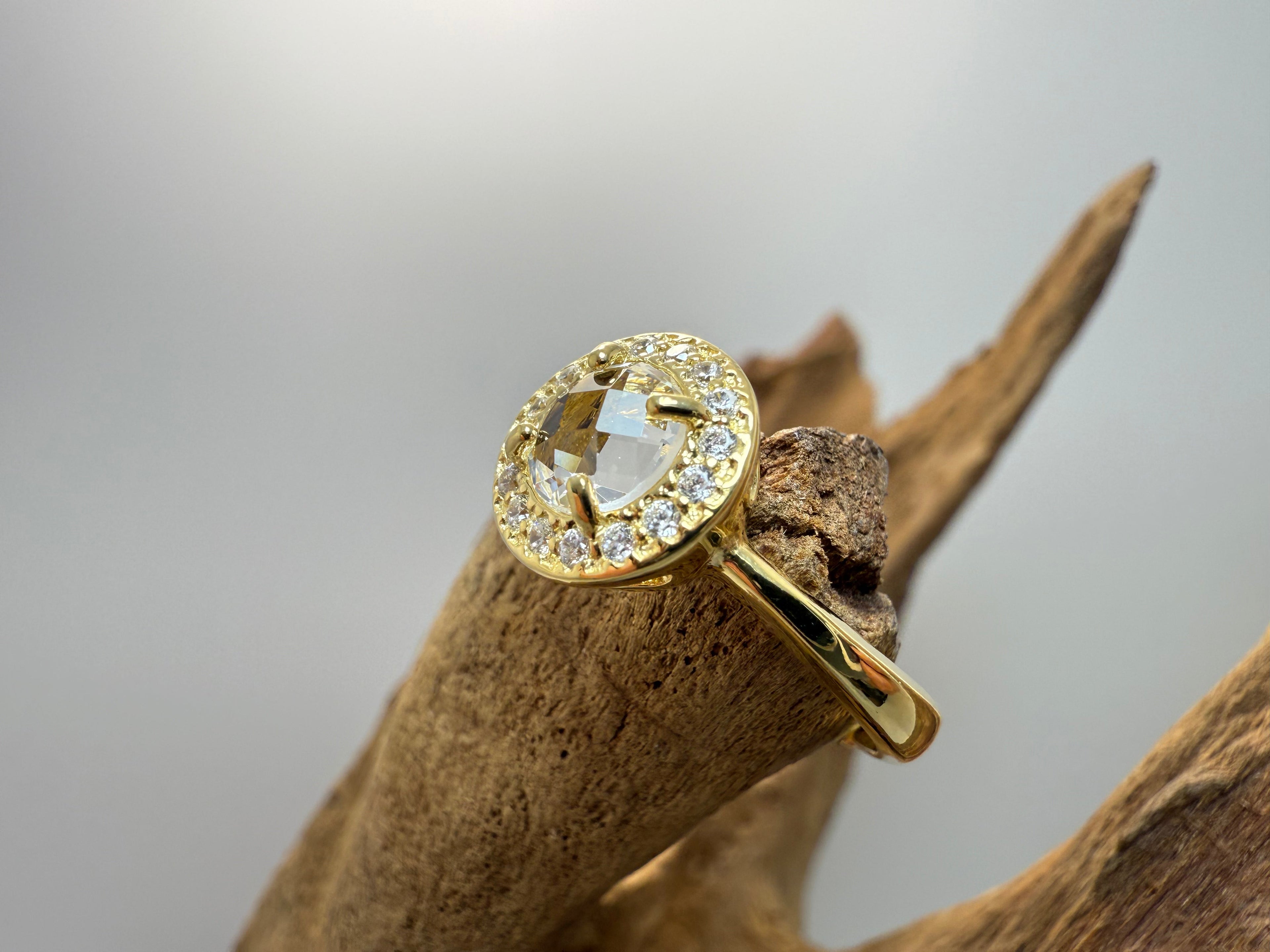 White Light Ring