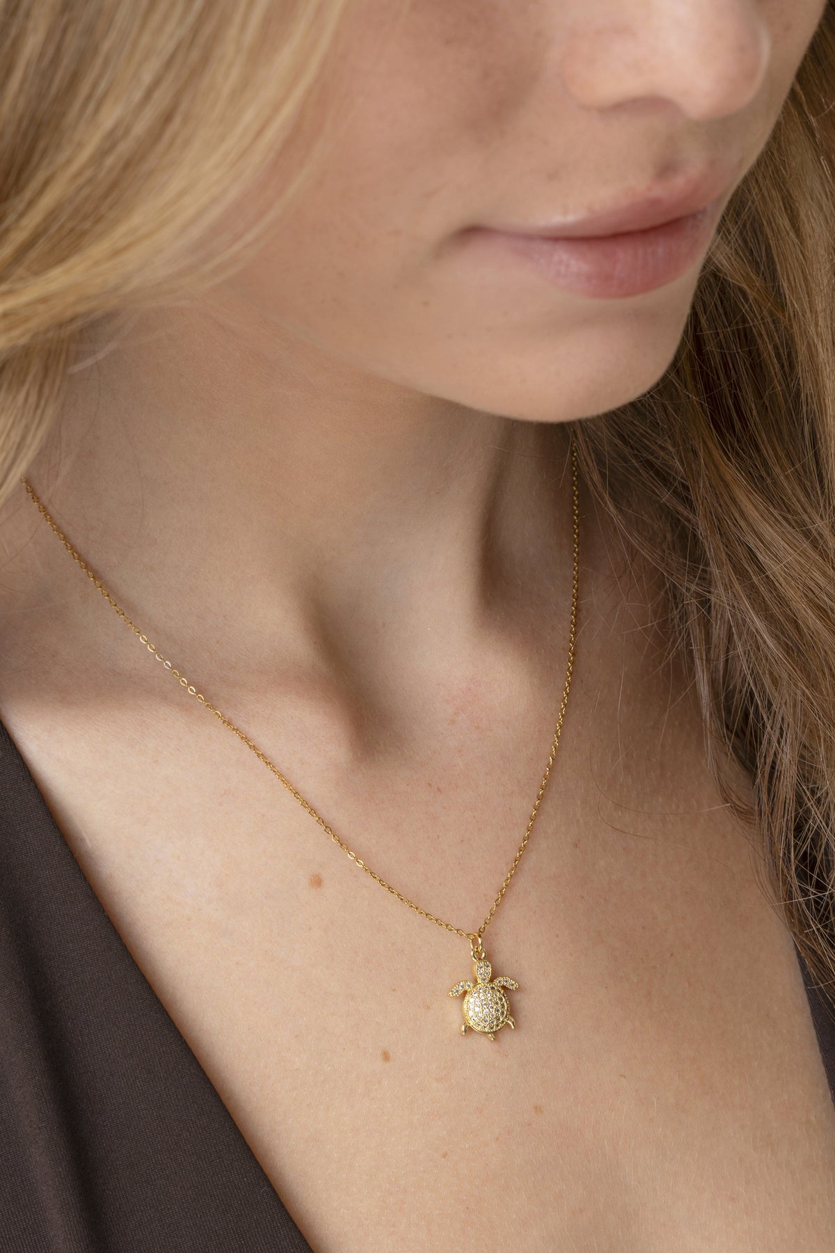 VESTOPAZZO - Pavé Turtle Necklace
