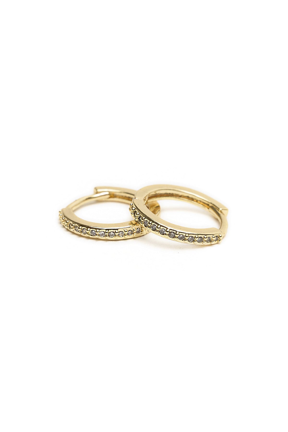 Vestopazzo Brilliant Hoops - Earrings in Kuwait | أقراط حلقات صغيرة متدلية مرصعة بالزركون اللامع - Saya