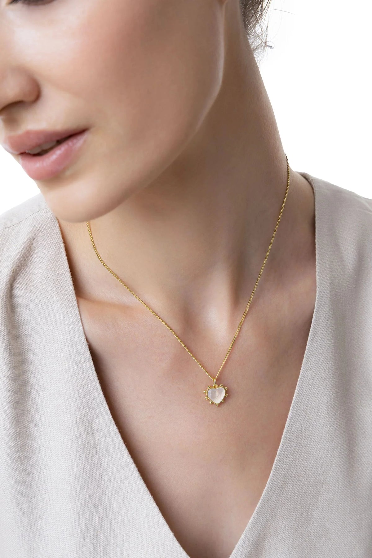 MOTHER-OF-PEARL HEART NECKLACE