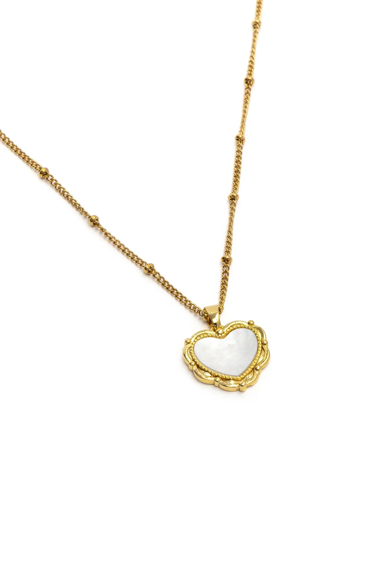 VINTAGE HEART NECKLACE