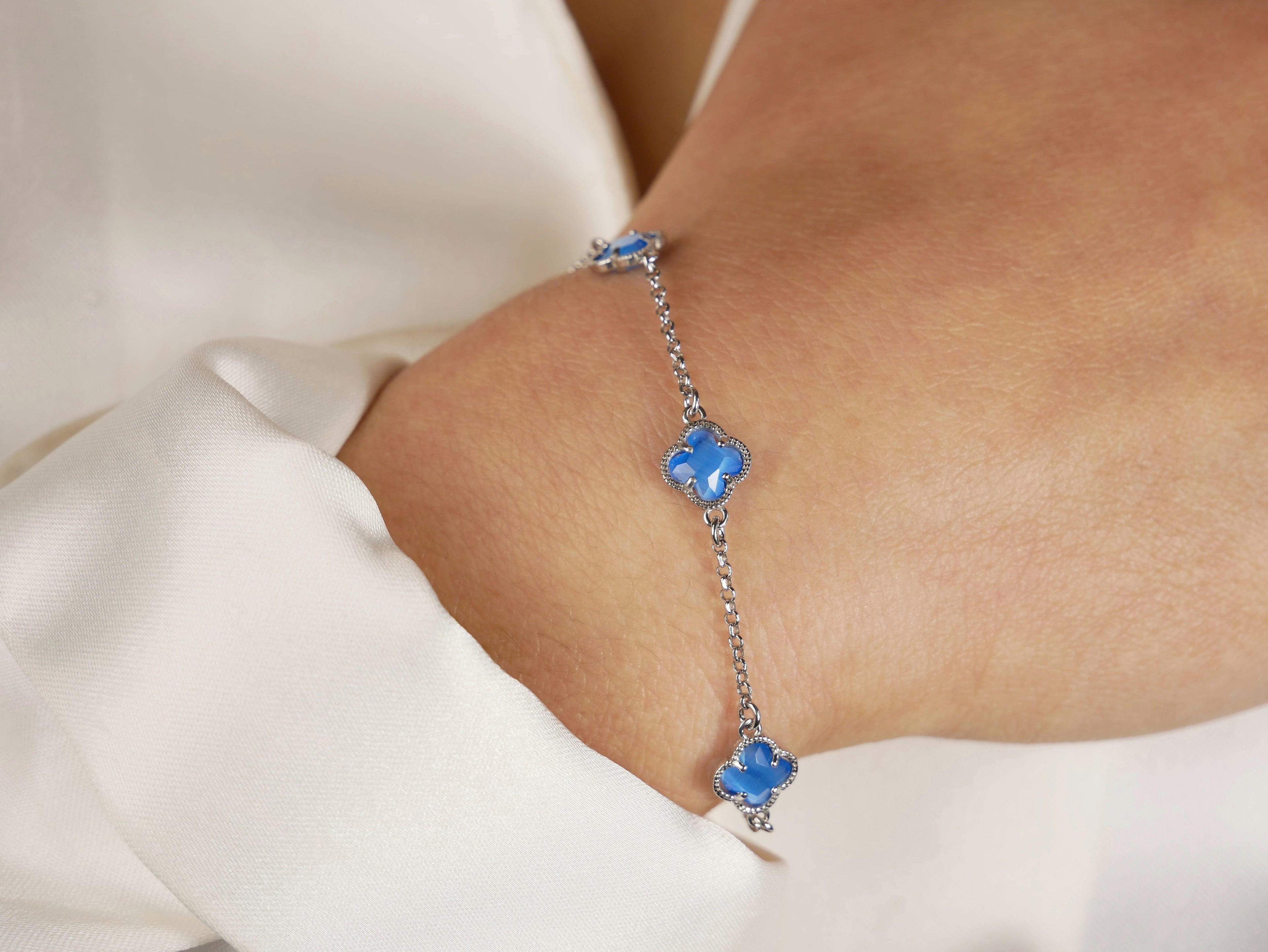 Clover | Bracelet with blu Quartz