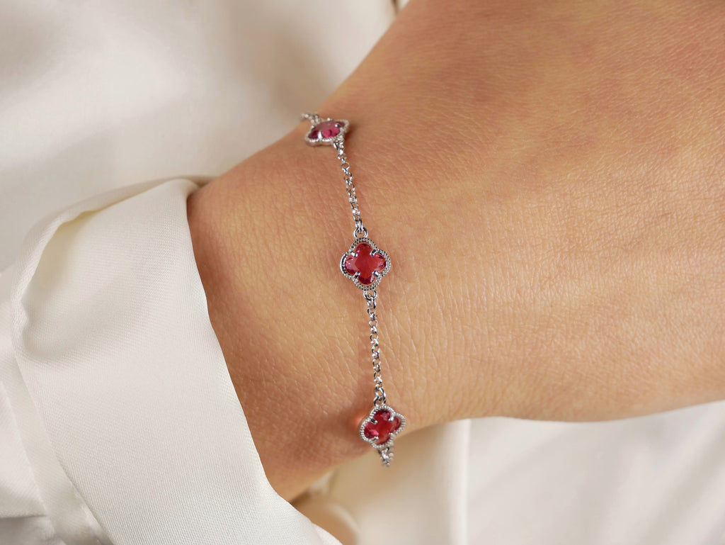 Clover Bracelet with Red Quartz