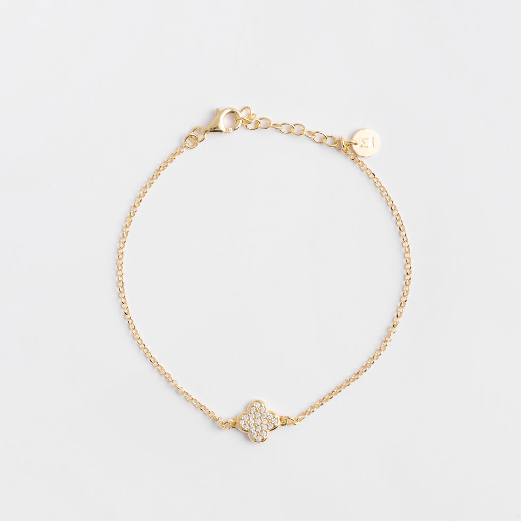 Diamond bracelet clover