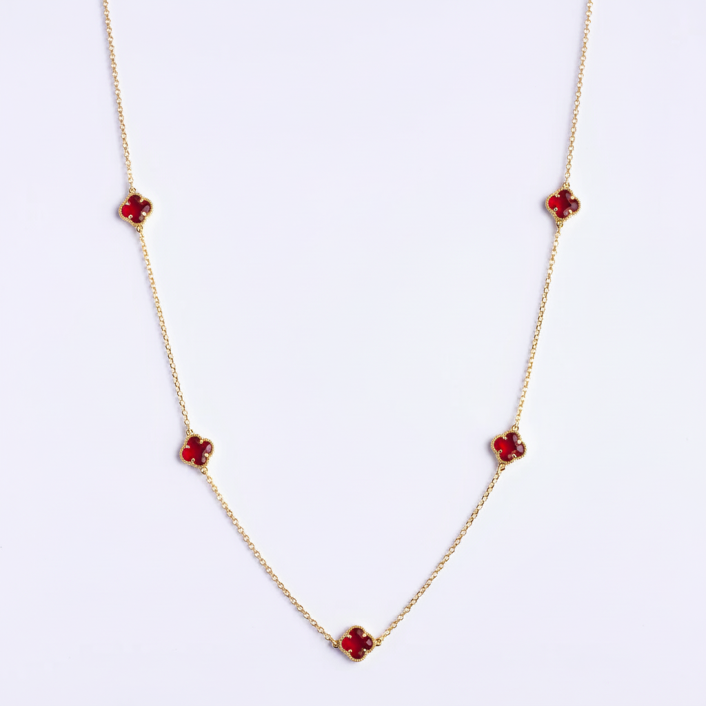CLOVER | NECKLACE WITH RED QUARTZ