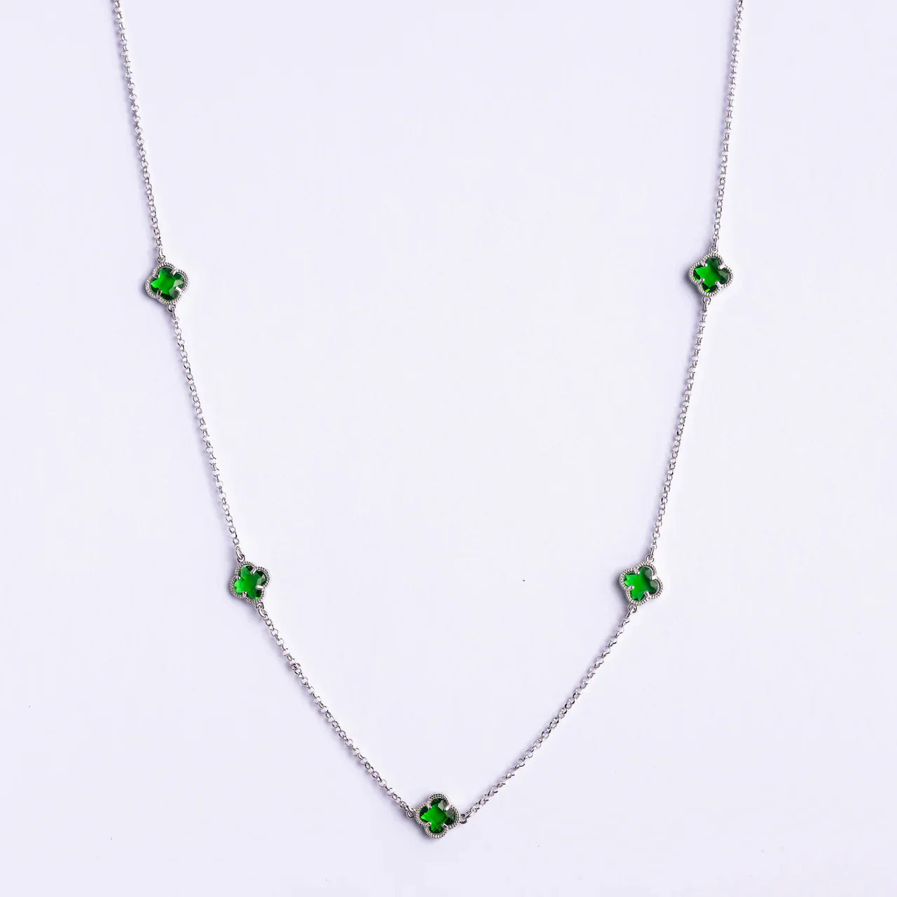 CLOVER | NECKLACE WITH EMERALD QUARTZ