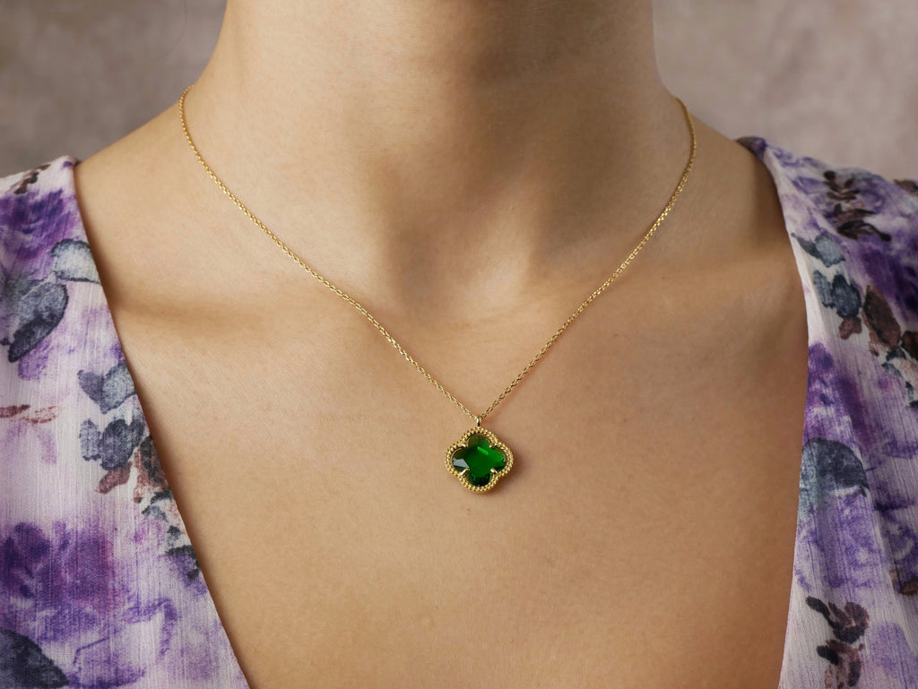 Clover | Necklace with Emerald Quartz