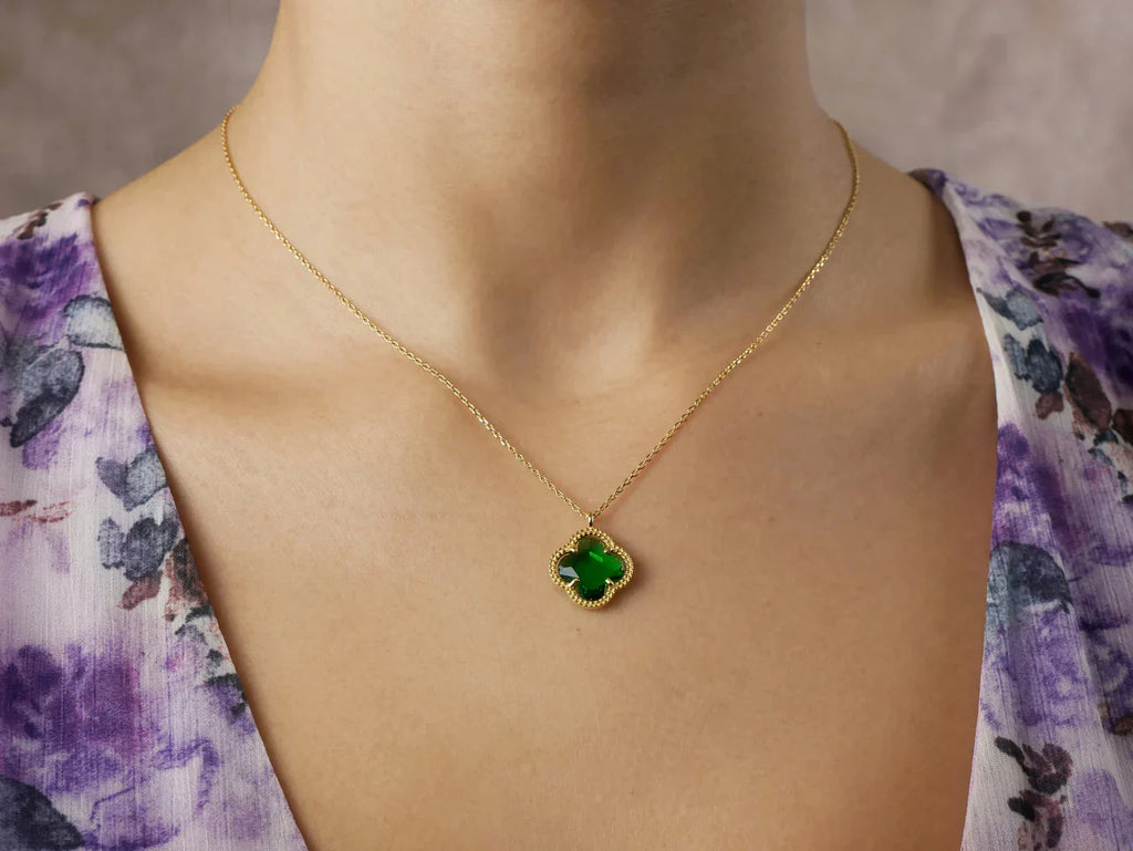 CLOVER | NECKLACE WITH PINK QUARTZ