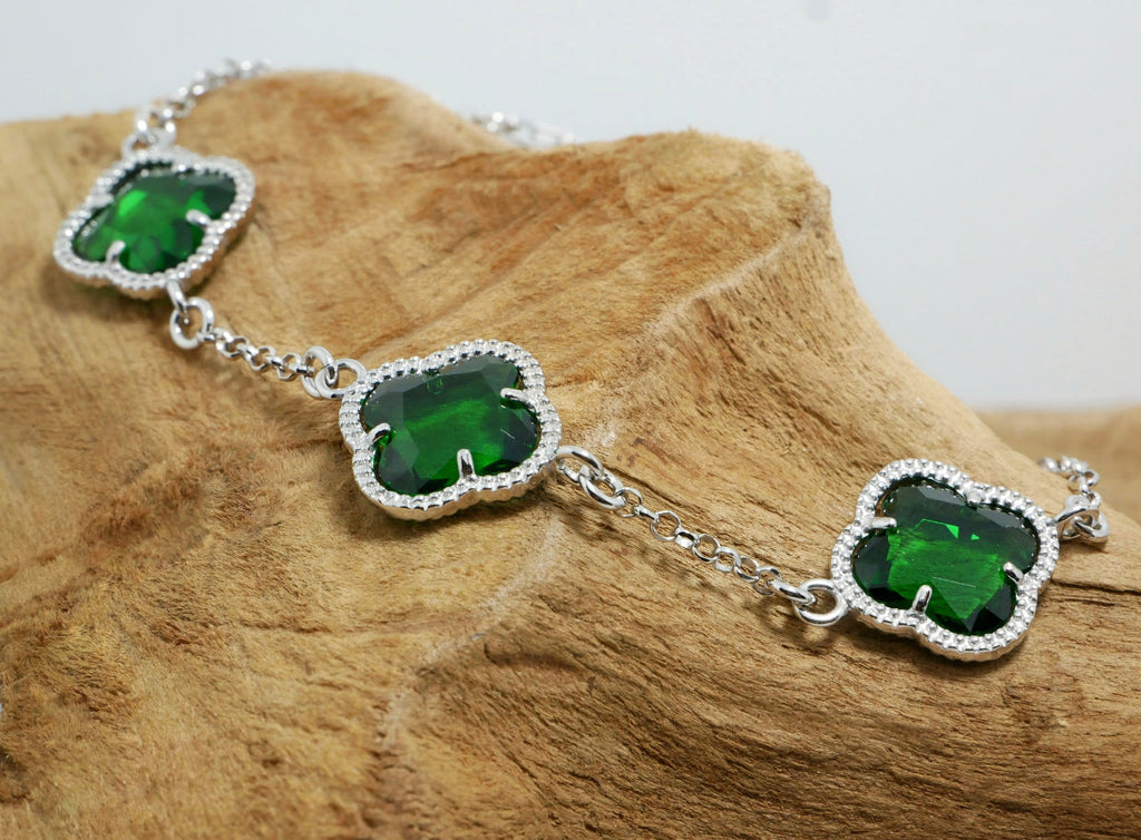 Clover | Bracelet with Emerald Quartz