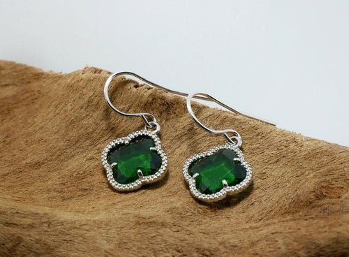 Clover | Earrings with Emerald Quartz